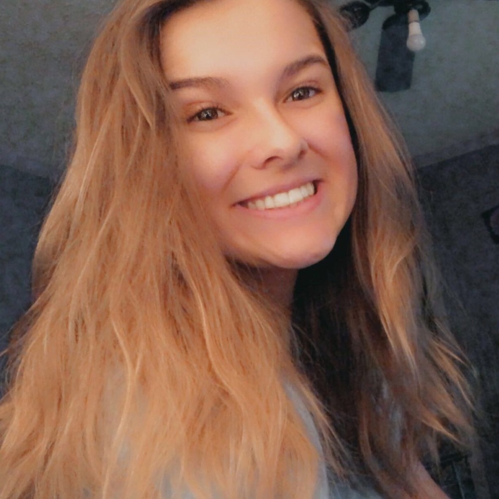 Meet your Posher, Deanna